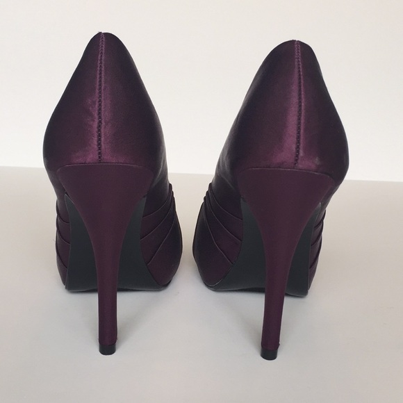 Kelly & Katie Satin Heels - Picture 2 of 7